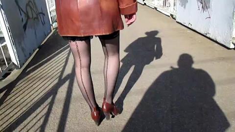 28884