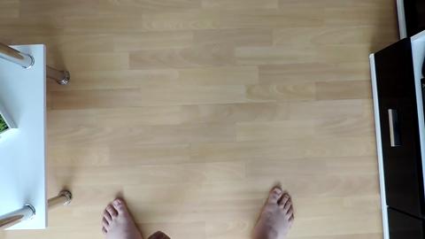 822