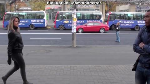 21563